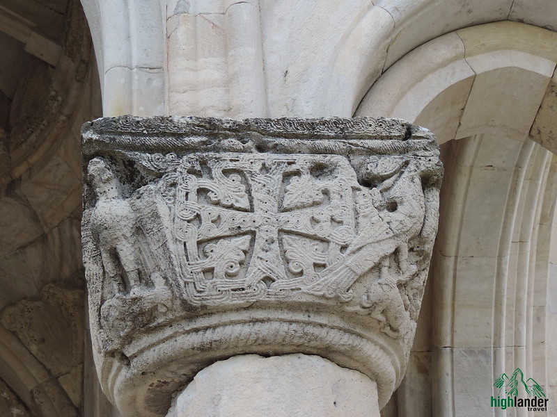 Bagrati cathedral carving