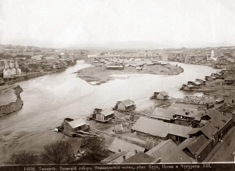 Mtkvari river, madatov island