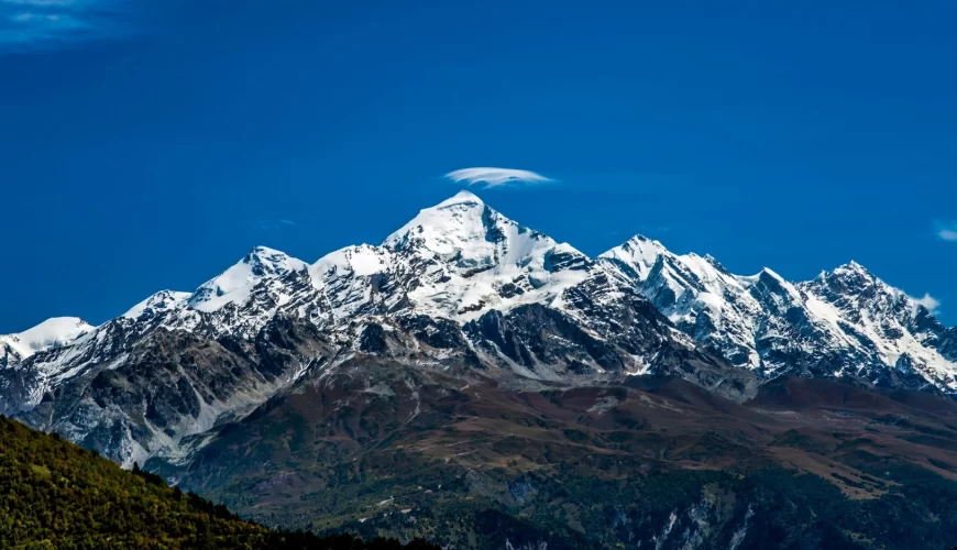 ezgif.com-gif-maker-5-870×500 places to visit in Georgia