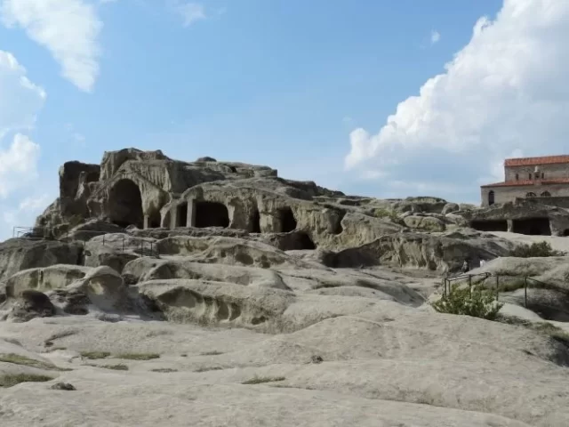 Magnificent Uplistsikhe – 26-century old cave city