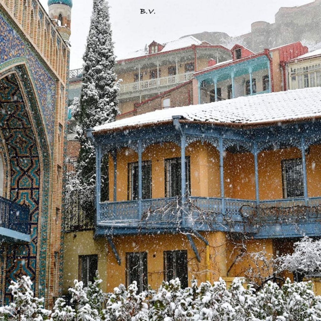 Snow in georgia tbilisi
