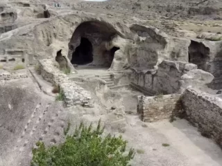 Uplistsikhe tour