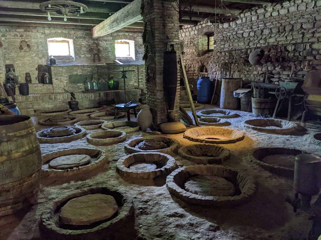 Лучшие туры в Грузию на Песах 2026 8 Wine Tours in Georgia: What 8,000 Years of Winemaking Actually Looks and Tastes Like