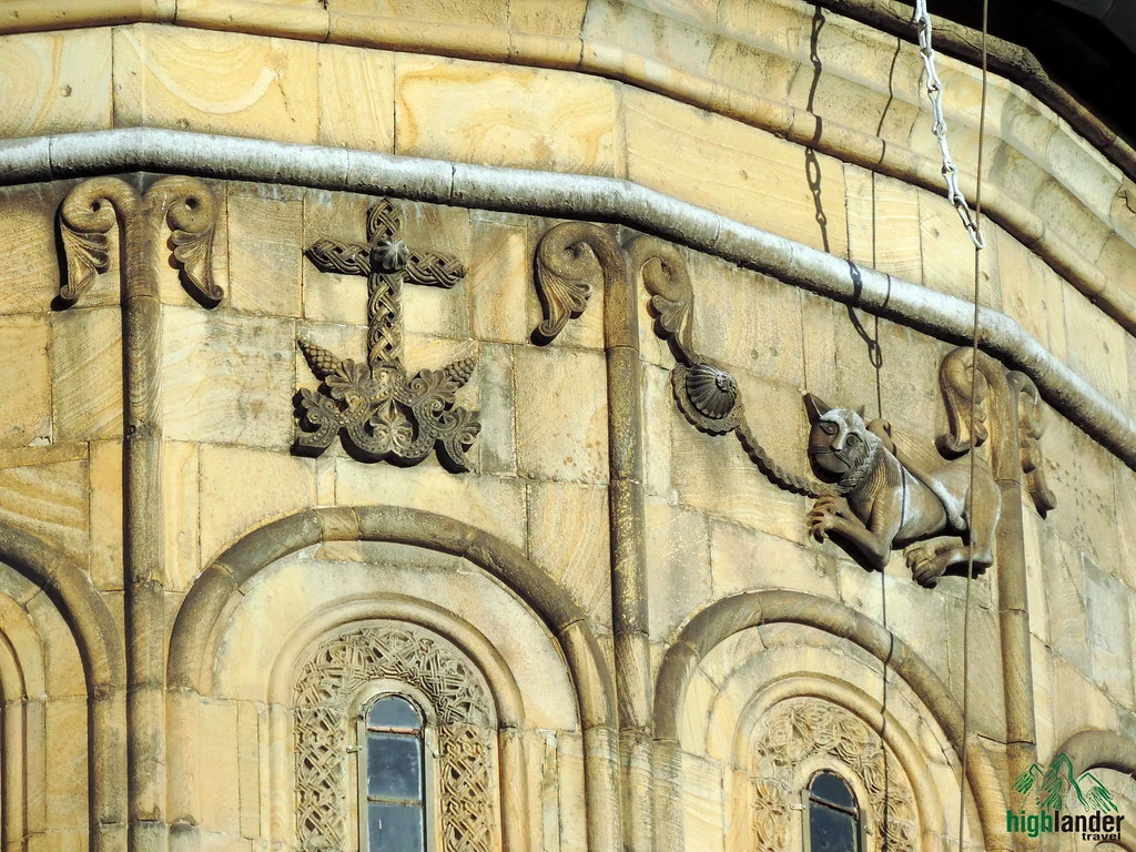 Carvings on Sioni