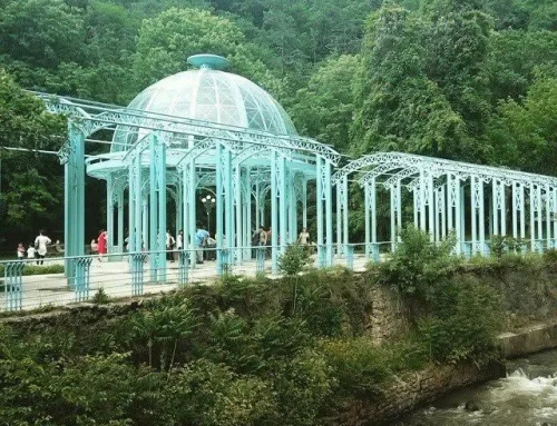 Borjomi Travel Guide: Mineral Springs, Park and Hiking