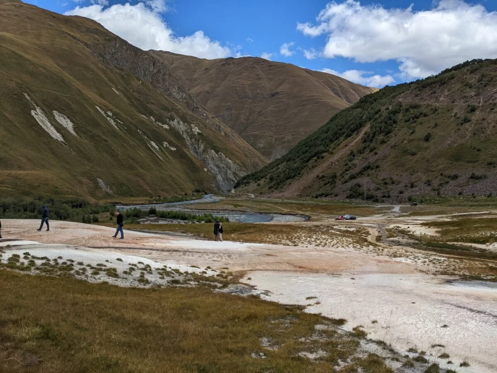 Truso gorge hike and jeep tour